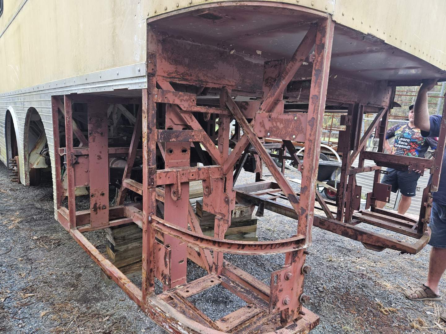 bus frame before pic bus frame before pic